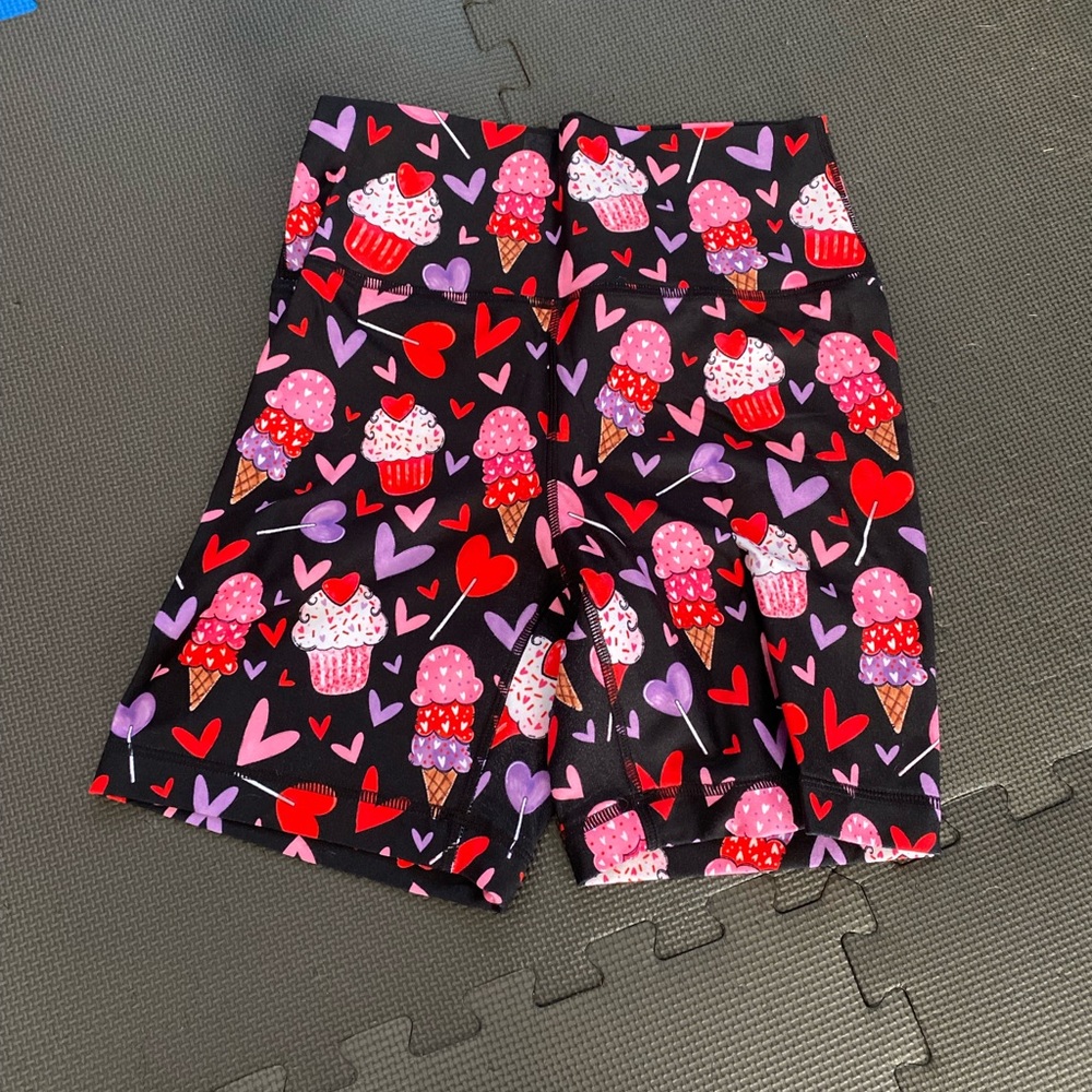 Rok The Box shorts, M